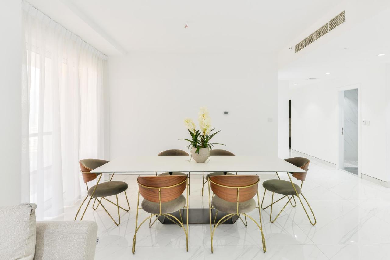 Apartment Waterfront Luxury 3br With Maids In Jbr, Dubai
