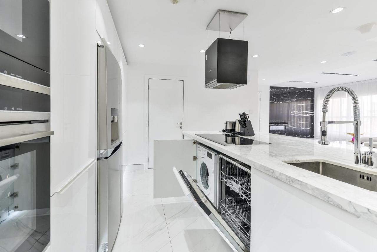 Waterfront Luxury 3br With Maids In Jbr, * دبي